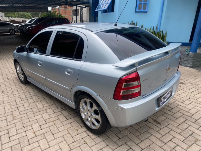 ASTRA 2.0 MPFI ADVANTAGE 8V FLEX 4P MANUAL - 2011 - CANELA