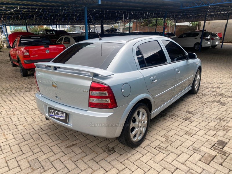 ASTRA 2.0 MPFI ADVANTAGE 8V FLEX 4P MANUAL - 2011 - CANELA