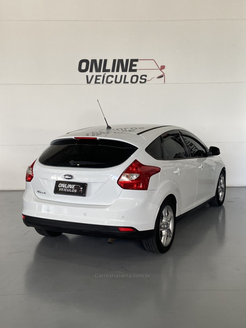 FOCUS 2.0 SE PLUS 16V FLEX 4P AUTOMÁTICO - 2014 - FARROUPILHA