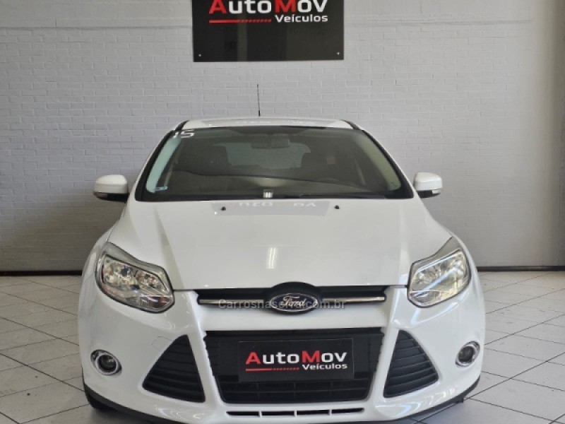 FOCUS 1.6 SE HATCH 16V FLEX 4P AUTOMÁTICO - 2015 - CAXIAS DO SUL