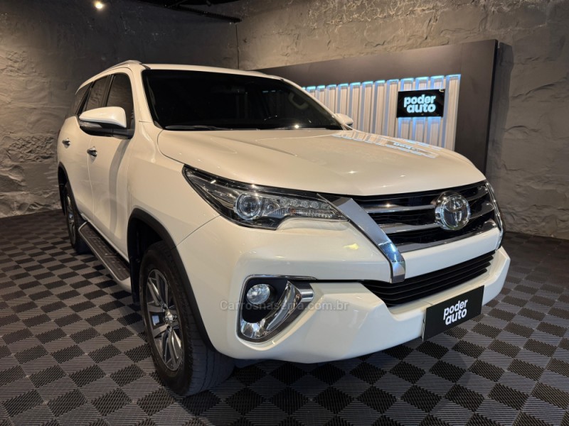 HILUX SW4 2.8 SRX 4X4 16V TURBO INTERCOOLER DIESEL 4P AUTOMÁTICO - 2016 - FARROUPILHA