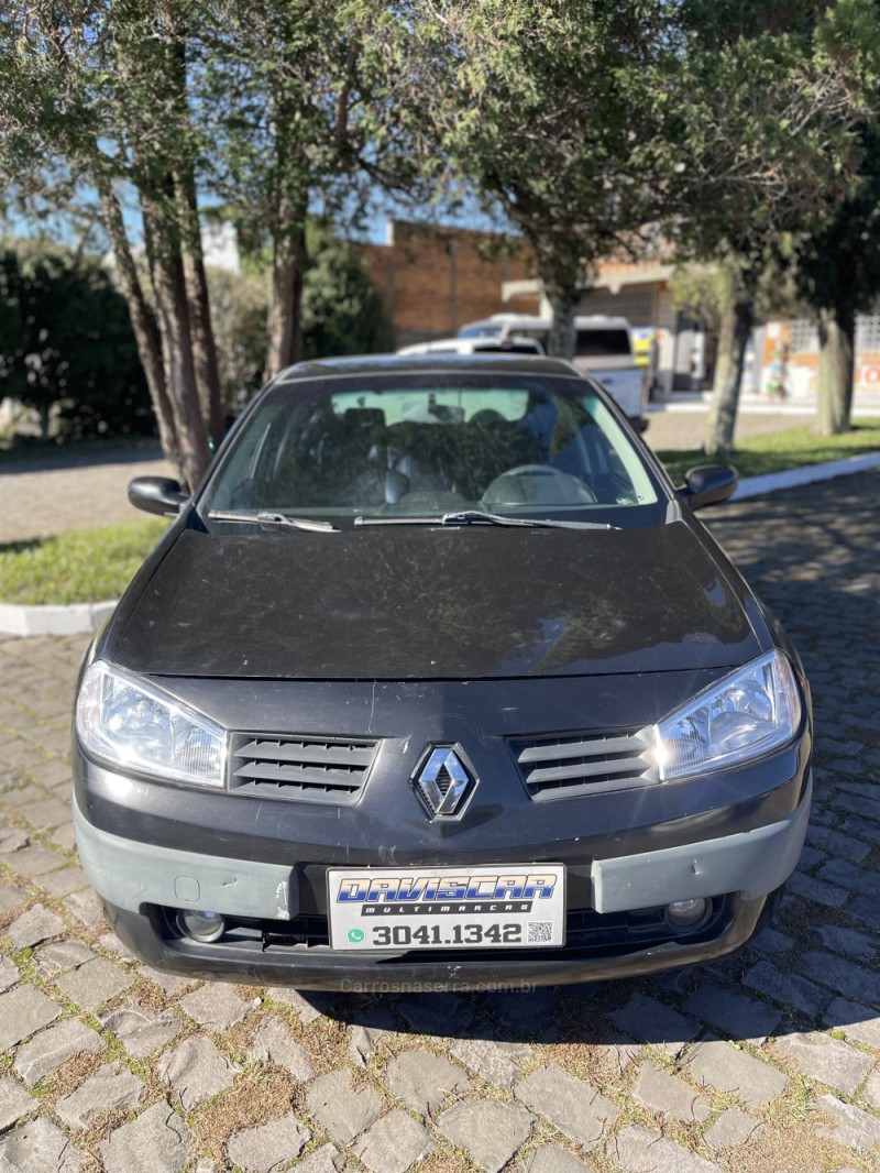 MÉGANE 2.0 EXPRESSION SEDAN 16V GASOLINA 4P AUTOMÁTICO - 2007 - CAXIAS DO SUL