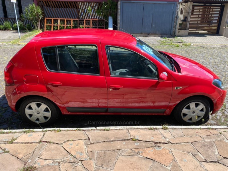 SANDERO 1.6 AUTHENTIQUE 8V FLEX 4P MANUAL - 2008 - SAPIRANGA