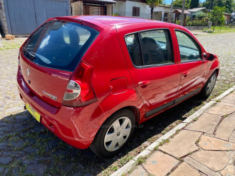 SANDERO 1.6 AUTHENTIQUE 8V FLEX 4P MANUAL - 2008 - SAPIRANGA