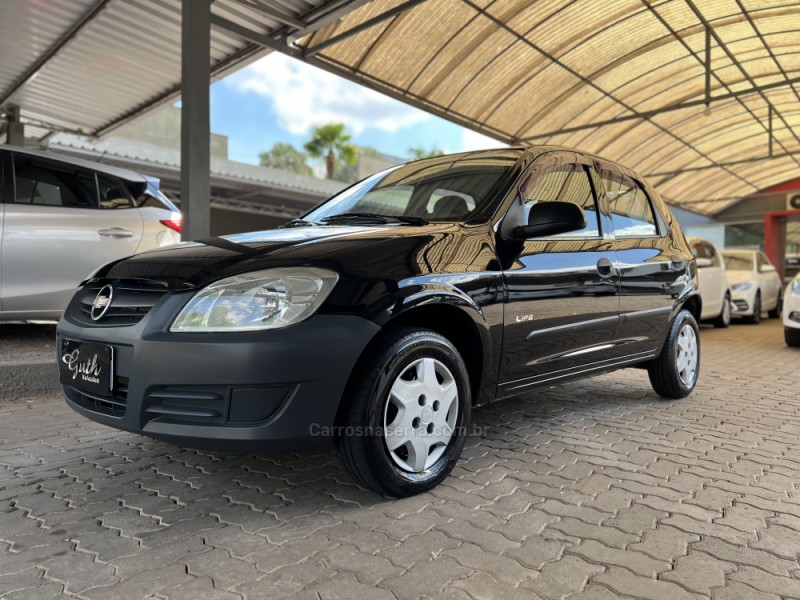 CELTA 1.0 MPFI LIFE 8V FLEX 4P MANUAL - 2011 - BOM PRINCíPIO