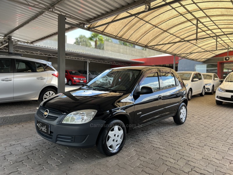 CELTA 1.0 MPFI LIFE 8V FLEX 4P MANUAL