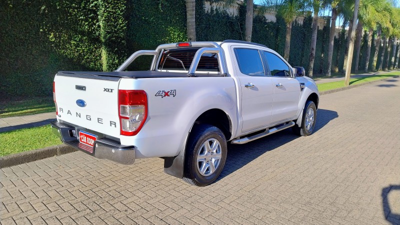 RANGER 3.2 XLT 4X4 CD 20V DIESEL 4P AUTOMÁTICO - 2015 - CAXIAS DO SUL