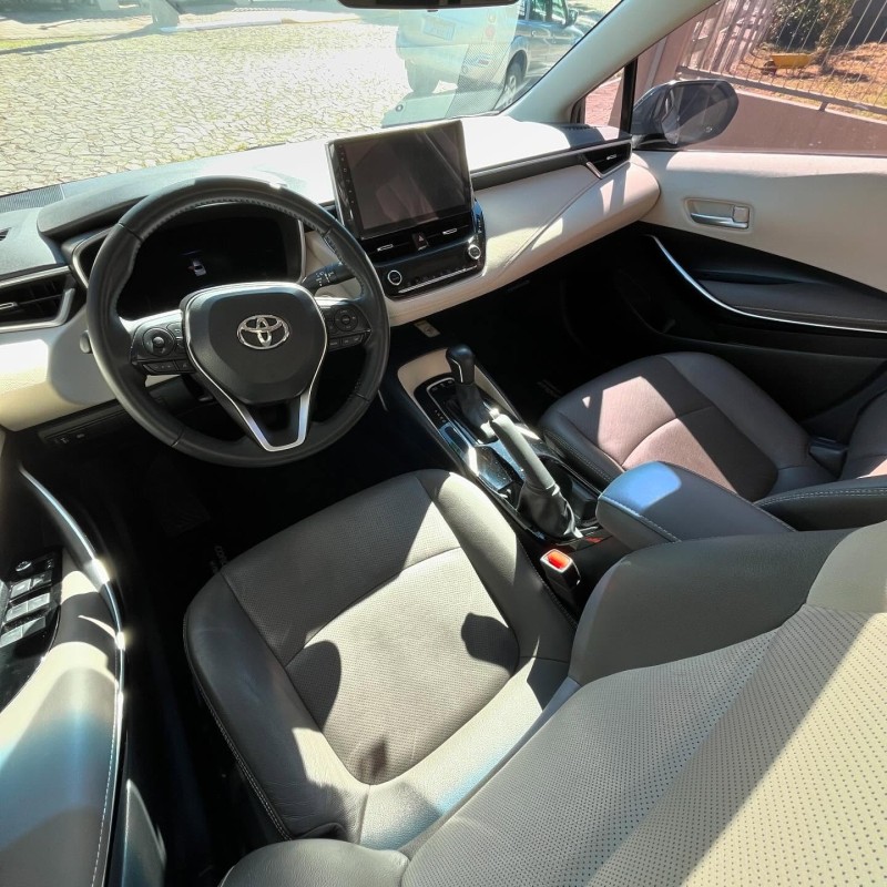 COROLLA 1.8 ALTIS PREMIUM 16V HÍBRIDO 4P AUTOMÁTICO - 2023 - NOVA PETRóPOLIS