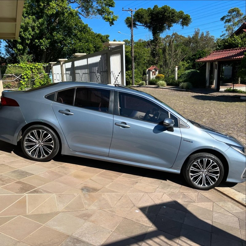 COROLLA 1.8 ALTIS PREMIUM 16V HÍBRIDO 4P AUTOMÁTICO - 2023 - NOVA PETRóPOLIS