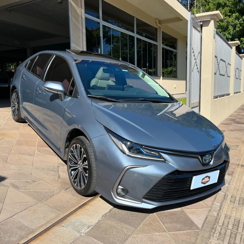 COROLLA 1.8 ALTIS PREMIUM 16V HÍBRIDO 4P AUTOMÁTICO - 2023 - NOVA PETRóPOLIS