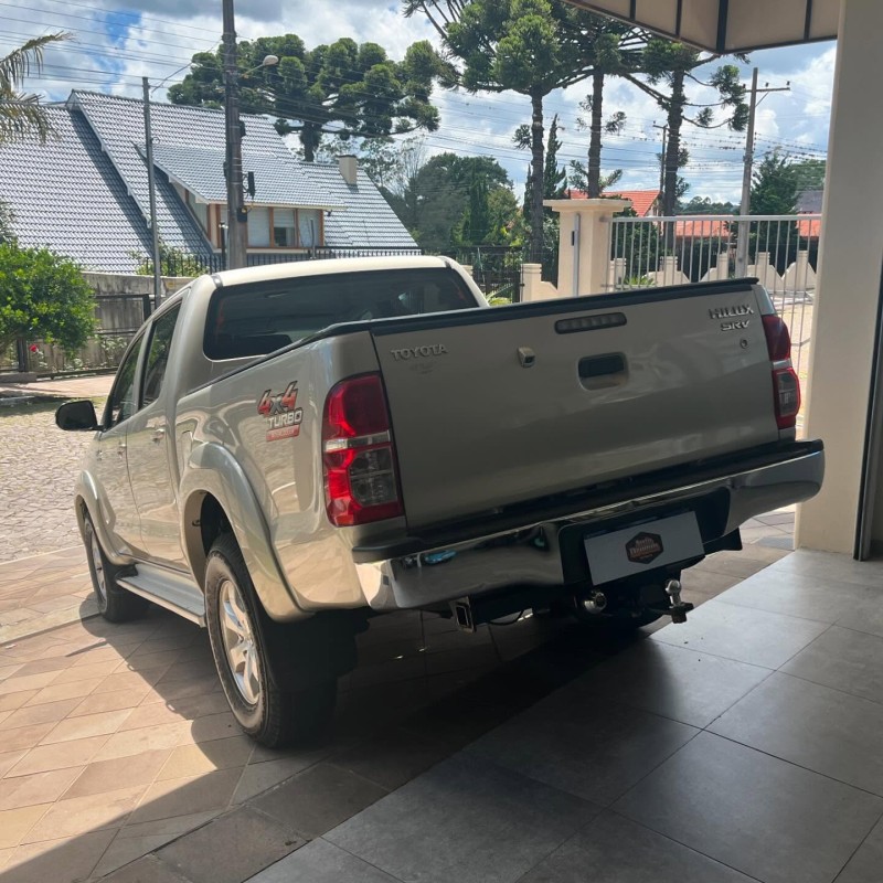 HILUX 3.0 SRV 4X4 CD 16V TURBO INTERCOOLER DIESEL 4P AUTOMÁTICO - 2014 - NOVA PETRóPOLIS