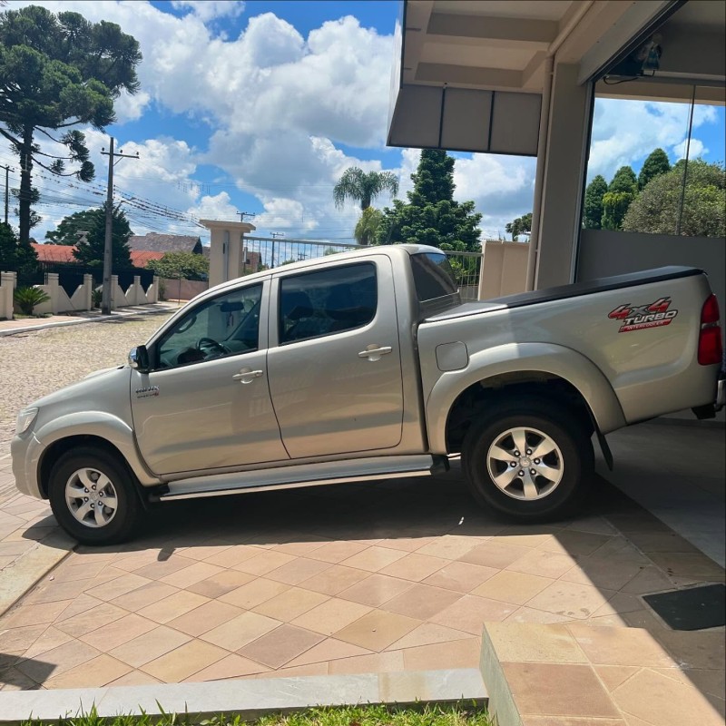 HILUX 3.0 SRV 4X4 CD 16V TURBO INTERCOOLER DIESEL 4P AUTOMÁTICO - 2014 - NOVA PETRóPOLIS