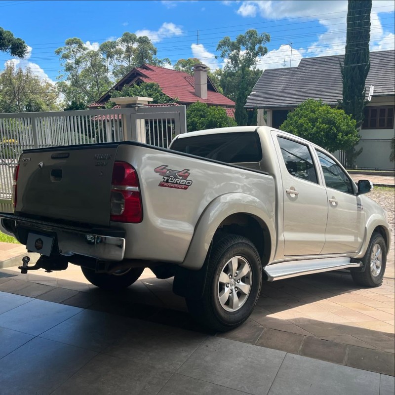 HILUX 3.0 SRV 4X4 CD 16V TURBO INTERCOOLER DIESEL 4P AUTOMÁTICO - 2014 - NOVA PETRóPOLIS