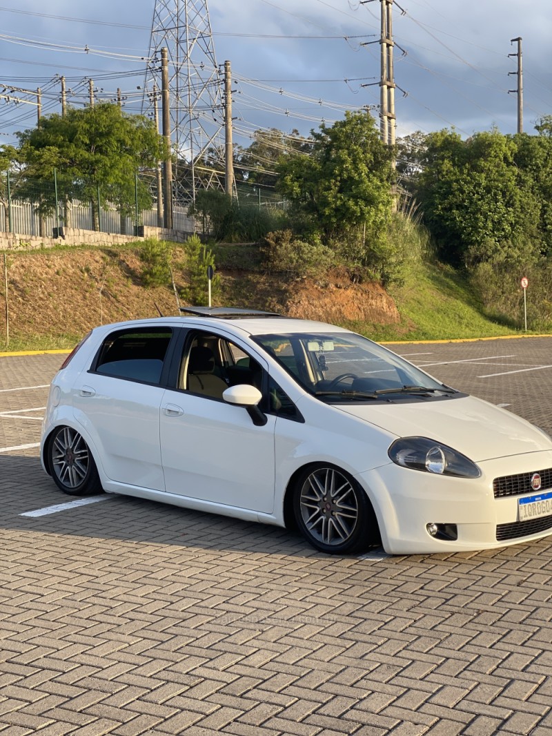 PUNTO 1.4 ELX 8V FLEX 4P MANUAL - 2010 - CAXIAS DO SUL