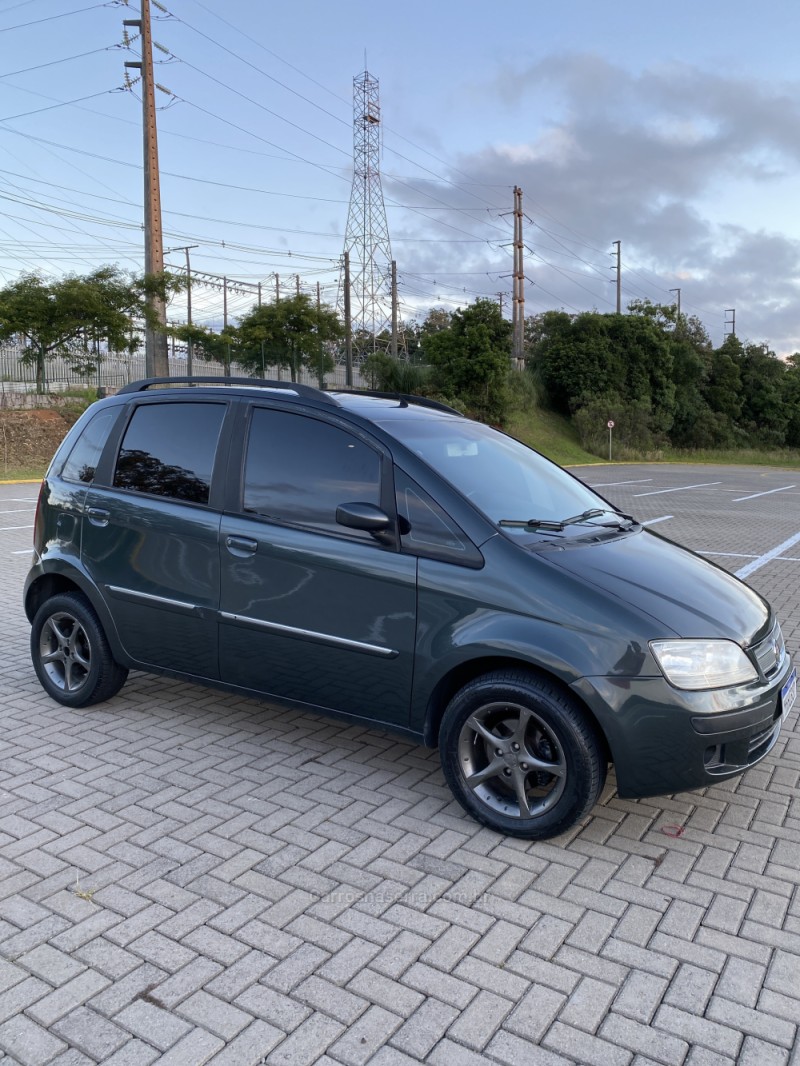 IDEA 1.4 MPI ELX 8V FLEX 4P MANUAL - 2010 - CAXIAS DO SUL