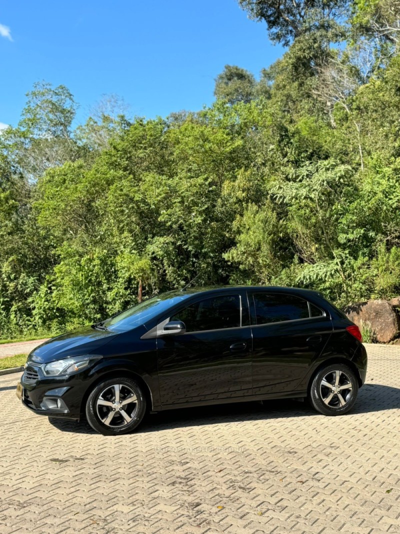 ONIX 1.4 MPFI LTZ 8V FLEX 4P AUTOMÁTICO - 2018 - IVOTI