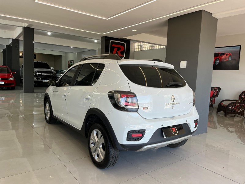 SANDERO 1.6 STEPWAY EASY R 16V FLEX 4P AUTOMÁTICO - 2015 - BENTO GONçALVES