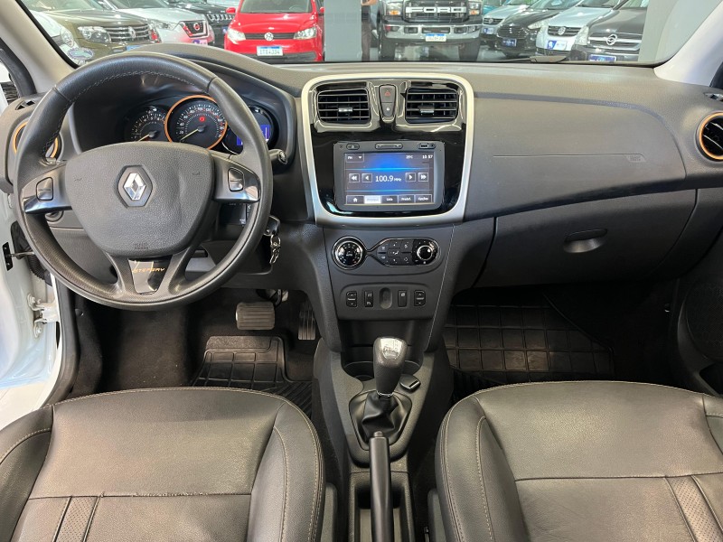 SANDERO 1.6 STEPWAY EASY R 16V FLEX 4P AUTOMÁTICO - 2015 - BENTO GONçALVES