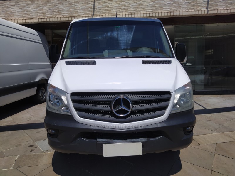 SPRINTER 2.2 FURGÃO 415 LONGO TETO BAIXO DIESEL 3P MANUAL - 2018 - BENTO GONçALVES