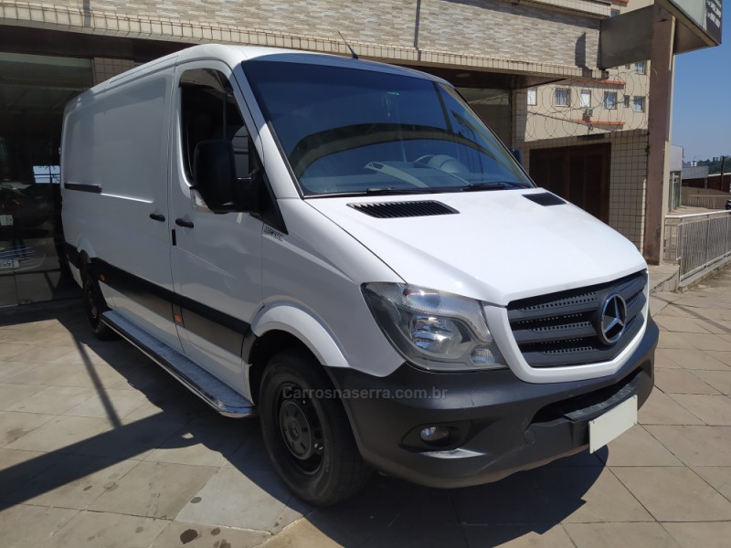 SPRINTER 2.2 FURGÃO 415 LONGO TETO BAIXO DIESEL 3P MANUAL - 2018 - BENTO GONçALVES