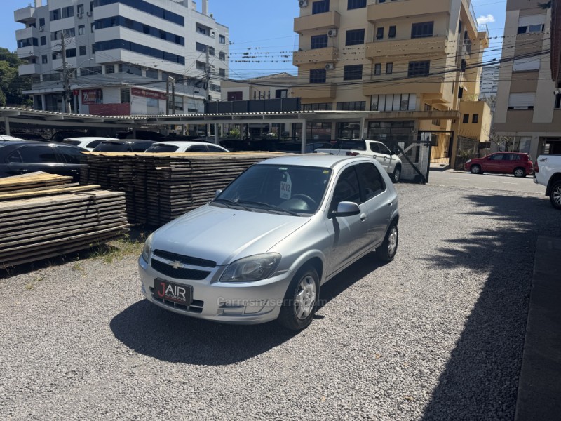 CELTA 1.0 MPFI LT 8V FLEX 4P MANUAL - 2012 - GARIBALDI