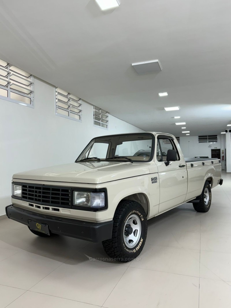 D20 4.0 CUSTOM DE LUXE CS 8V TURBO DIESEL 2P MANUAL