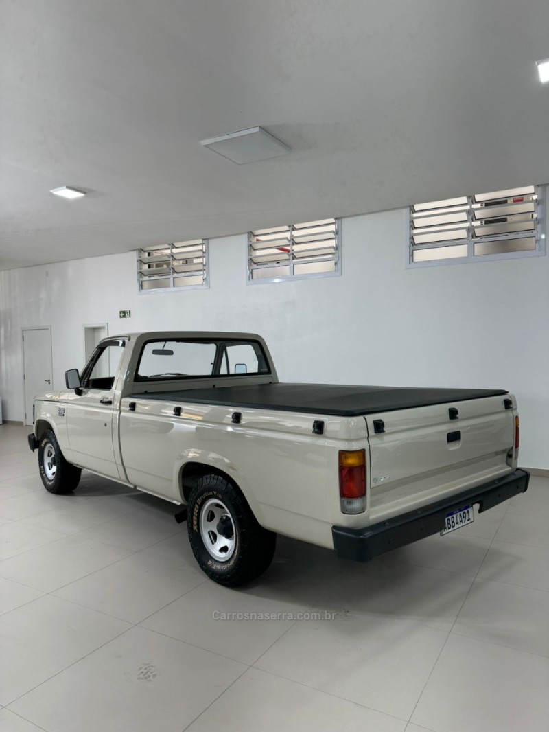 D20 4.0 CUSTOM DE LUXE CS 8V TURBO DIESEL 2P MANUAL - 1986 - IVOTI