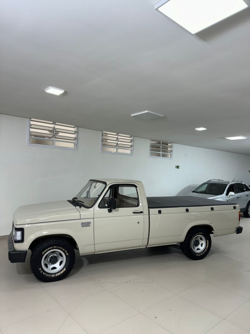 D20 4.0 CUSTOM DE LUXE CS 8V TURBO DIESEL 2P MANUAL - 1986 - IVOTI