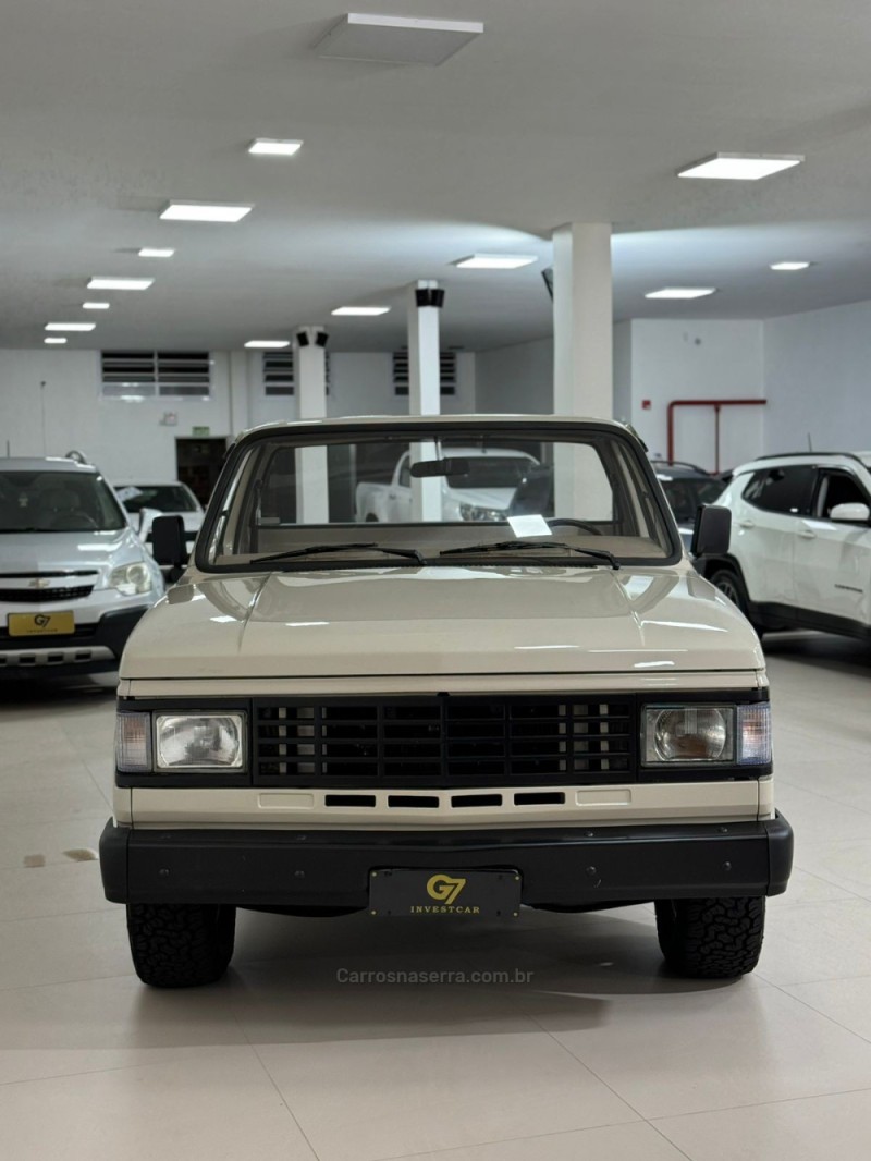 D20 4.0 CUSTOM DE LUXE CS 8V TURBO DIESEL 2P MANUAL - 1986 - IVOTI