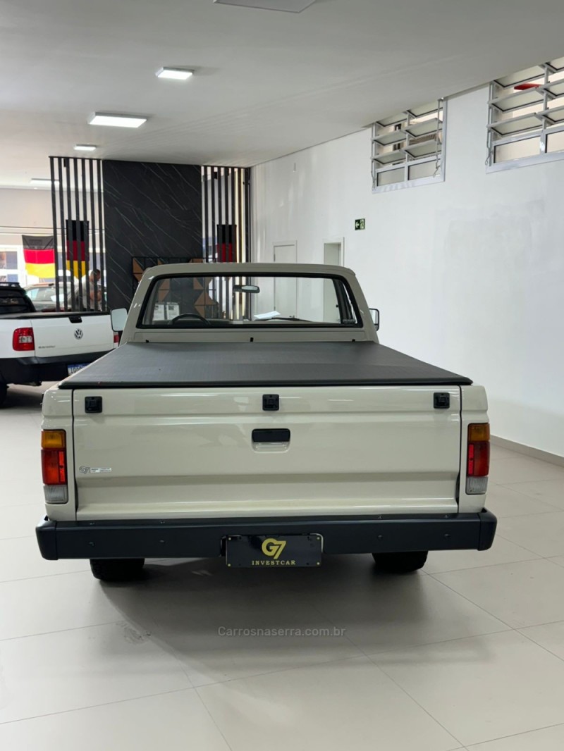 D20 4.0 CUSTOM DE LUXE CS 8V TURBO DIESEL 2P MANUAL - 1986 - IVOTI