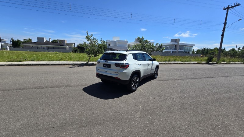 COMPASS 2.0 16V DIESEL TRAILHAWK 4X4 AUTOMÁTICO - 2017 - BENTO GONçALVES