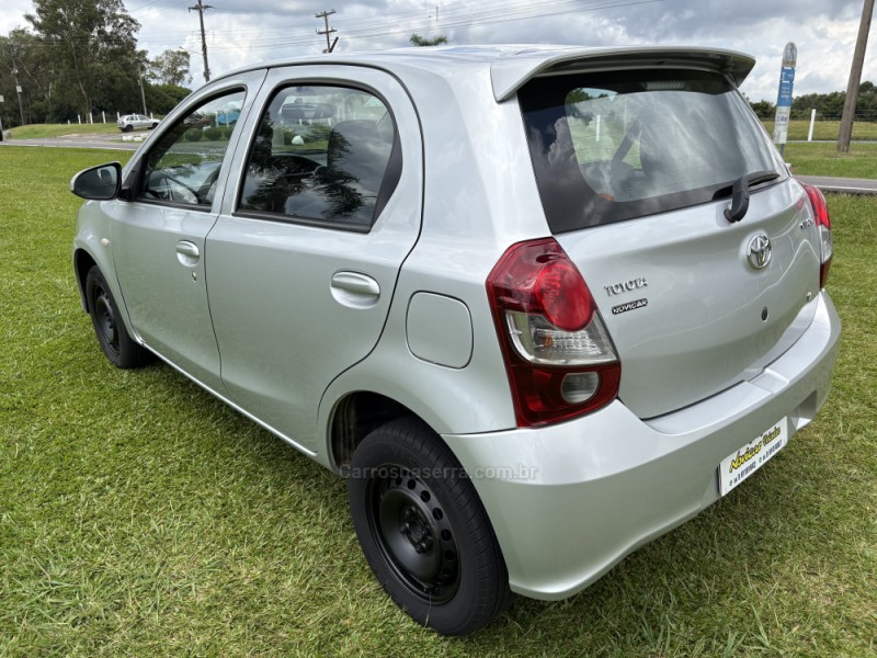 ETIOS 1.3 X 16V FLEX 4P MANUAL - 2020 - FARROUPILHA