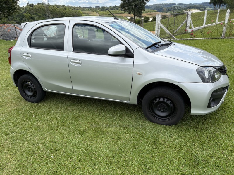 ETIOS 1.3 X 16V FLEX 4P MANUAL - 2020 - FARROUPILHA