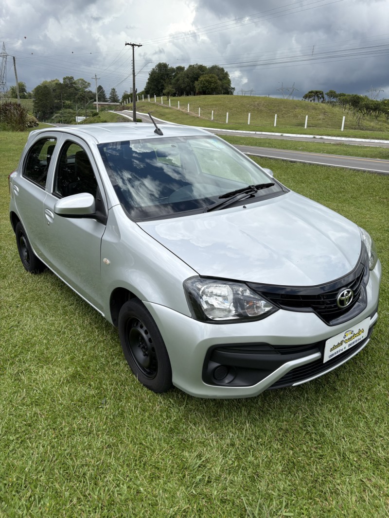 ETIOS 1.3 X 16V FLEX 4P MANUAL