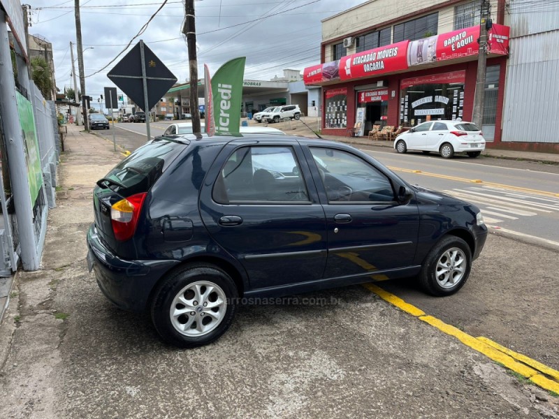 PALIO 1.8 MPI ELX 8V GASOLINA 4P MANUAL - 2003 - VACARIA