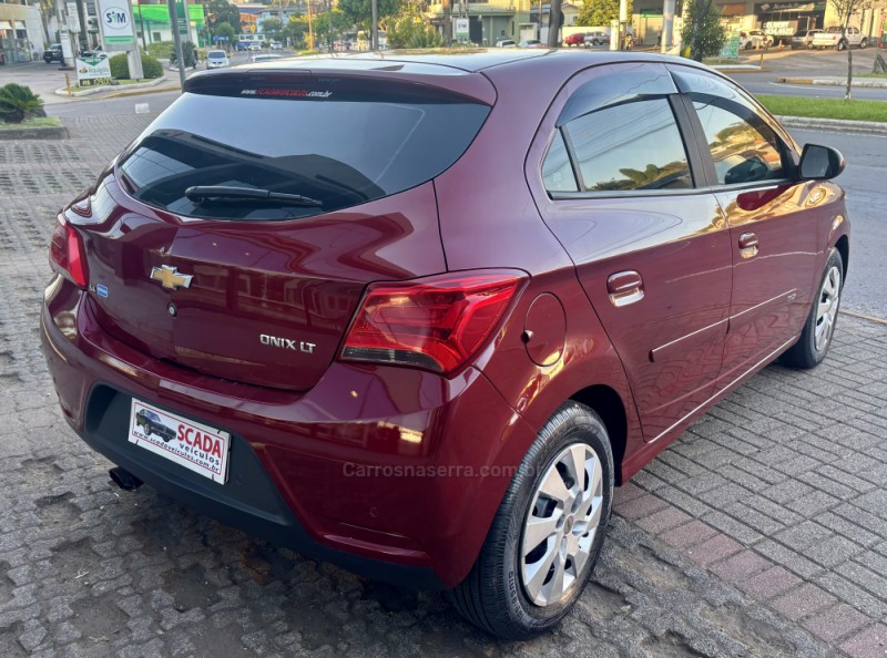 ONIX 1.4 MPFI LT 8V FLEX 4P MANUAL - 2017 - CAXIAS DO SUL