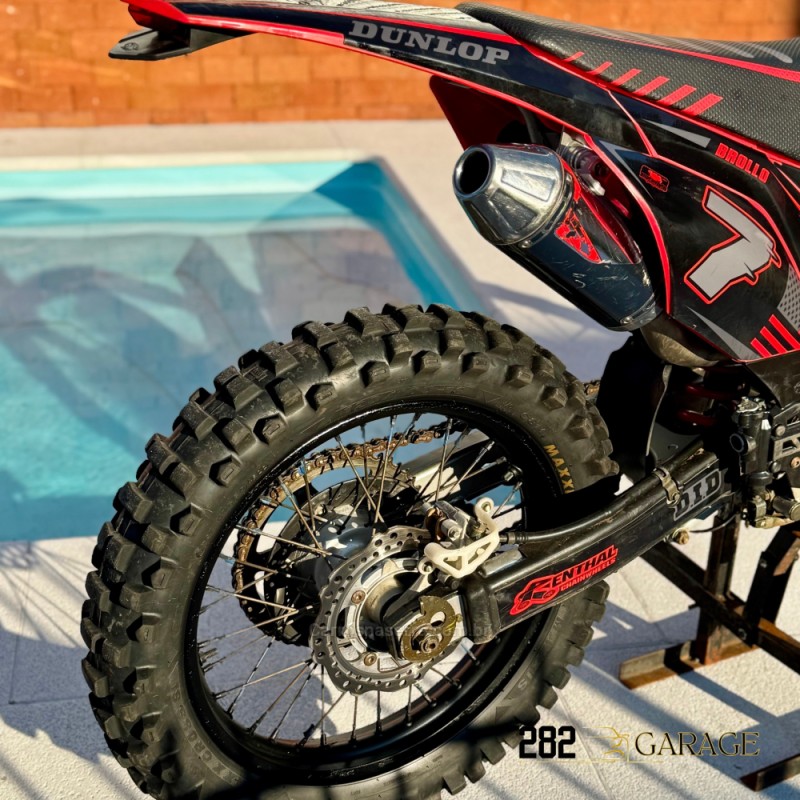 CRF 250F  - 2022 - FARROUPILHA