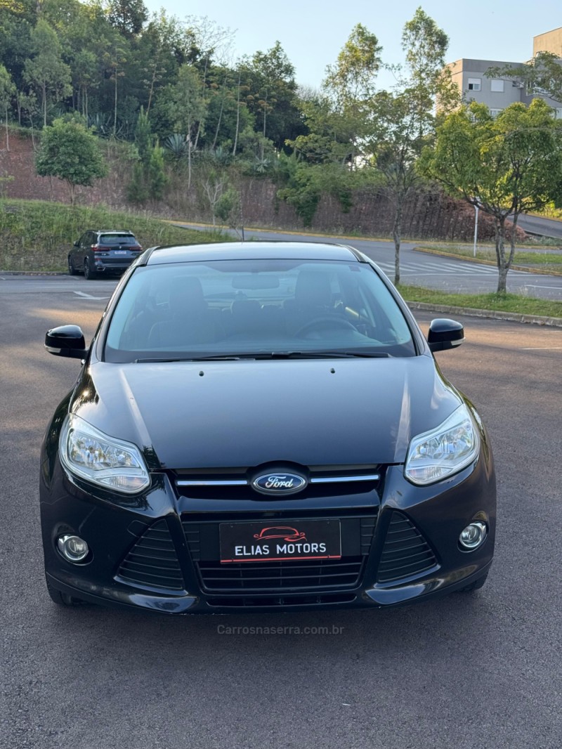 FOCUS 1.6 S 16V FLEX 4P MANUAL - 2014 - BENTO GONçALVES