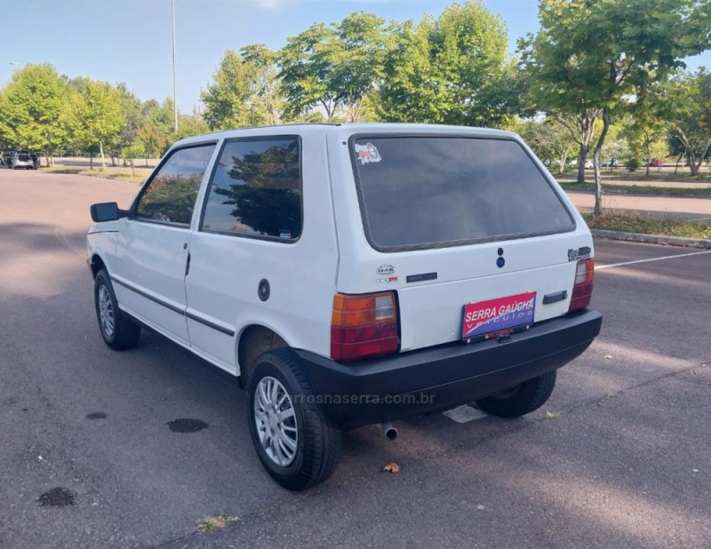 UNO 1.0 MILLE ELETRONIC 8V GASOLINA 2P MANUAL - 1993 - BENTO GONçALVES