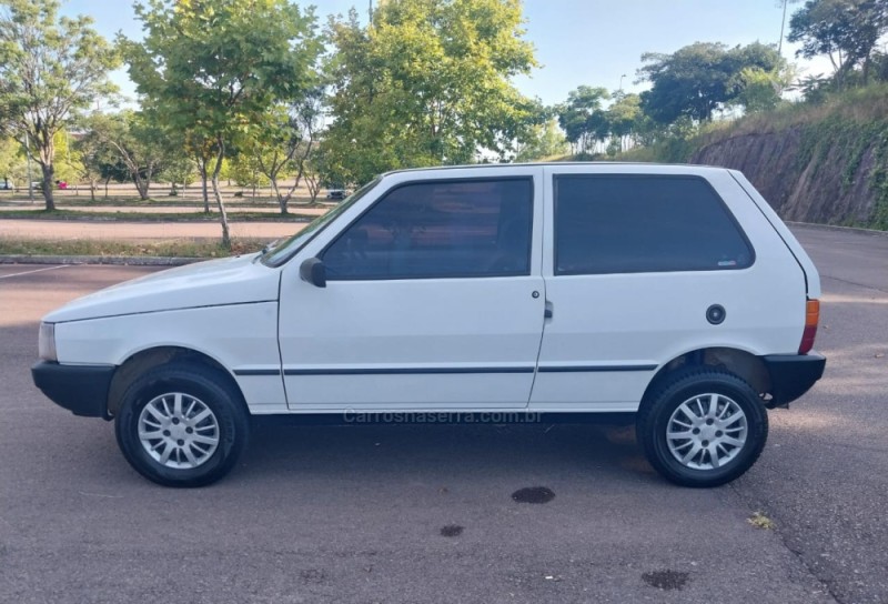 UNO 1.0 MILLE ELETRONIC 8V GASOLINA 2P MANUAL - 1993 - BENTO GONçALVES