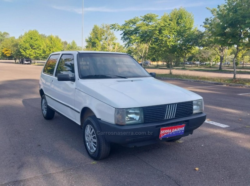 UNO 1.0 MILLE ELETRONIC 8V GASOLINA 2P MANUAL - 1993 - BENTO GONçALVES