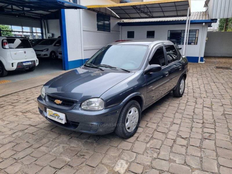 CLASSIC 1.0 MPFI LIFE 8V FLEX 4P MANUAL - 2009 - VACARIA