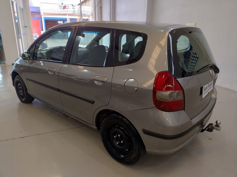 FIT 1.4 LX 8V GASOLINA 4P MANUAL - 2004 - BENTO GONçALVES