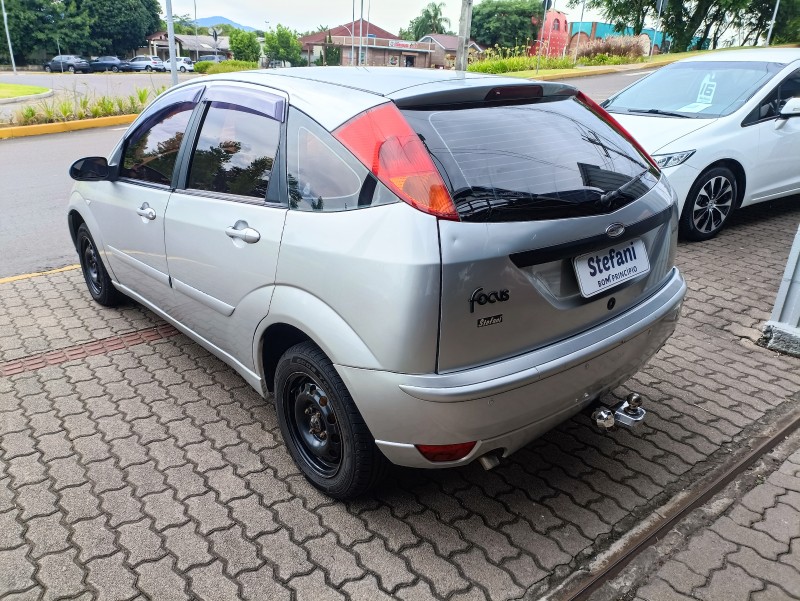 FOCUS 1.6 GL 8V FLEX 4P MANUAL - 2009 - BOM PRINCíPIO