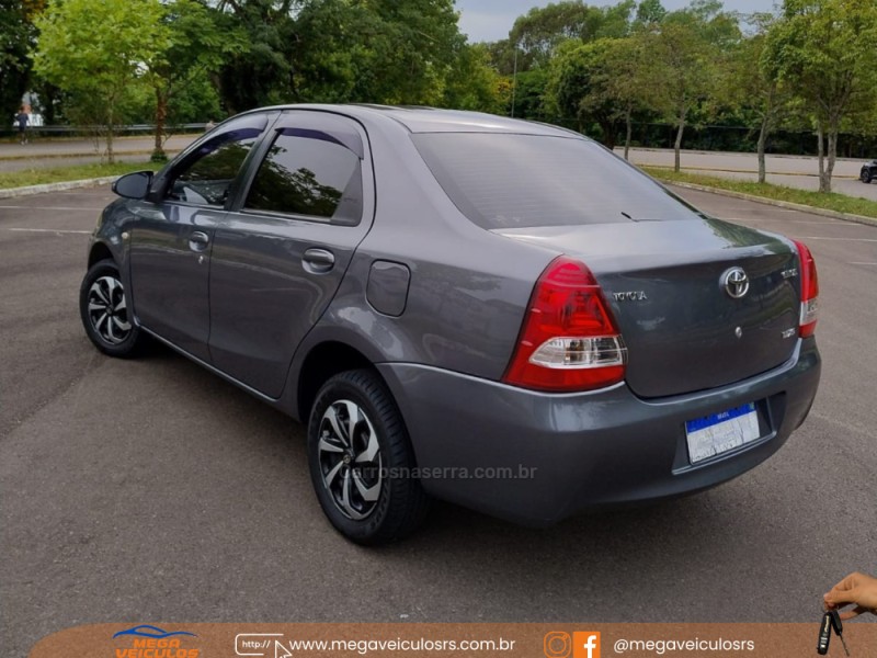 ETIOS 1.5 XS SEDAN 16V FLEX 4P MANUAL - 2014 - BENTO GONçALVES