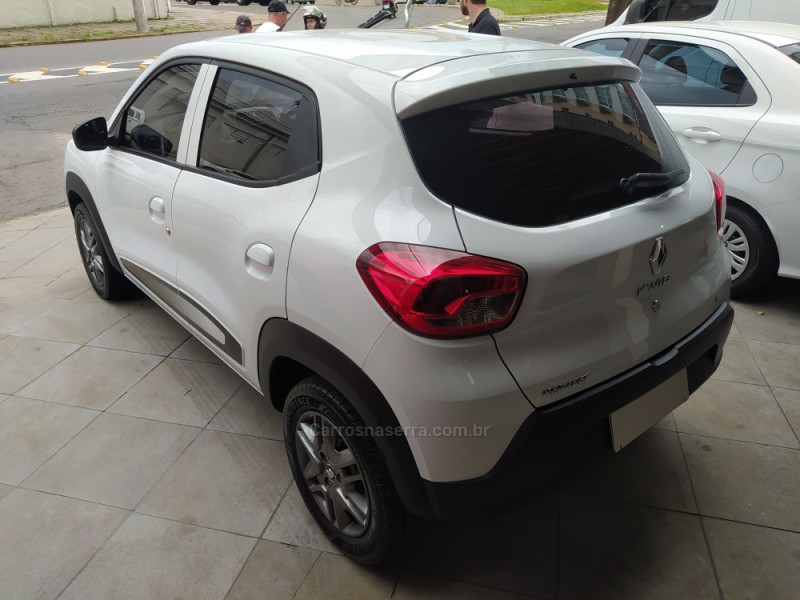 KWID 1.0 12V SCE FLEX INTENSE MANUAL - 2020 - BENTO GONçALVES