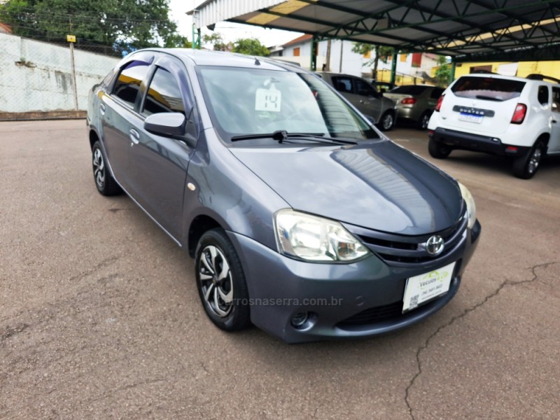 ETIOS 1.5 XS SEDAN 16V FLEX 4P MANUAL - 2014 - BENTO GONçALVES