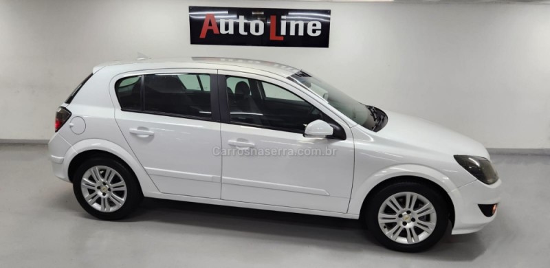 VECTRA 2.0 MPFI GT HATCH 8V FLEX 4P MANUAL - 2011 - BENTO GONçALVES