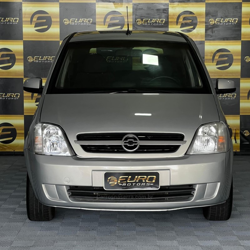 MERIVA 1.8 MPFI 8V GASOLINA 4P MANUAL - 2005 - PORTãO