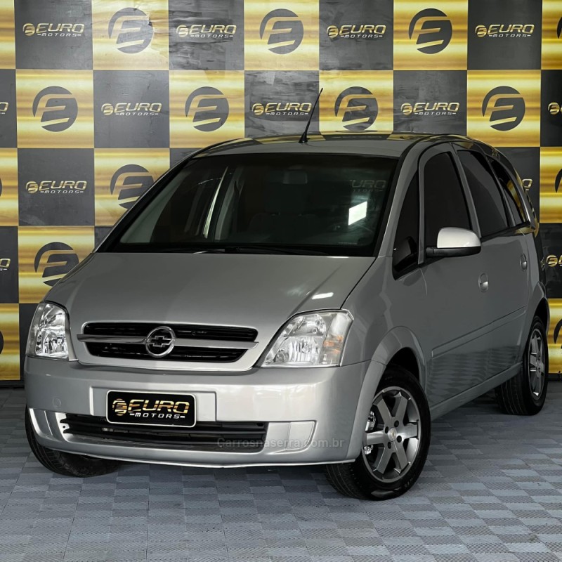 MERIVA 1.8 MPFI 8V GASOLINA 4P MANUAL - 2005 - PORTãO